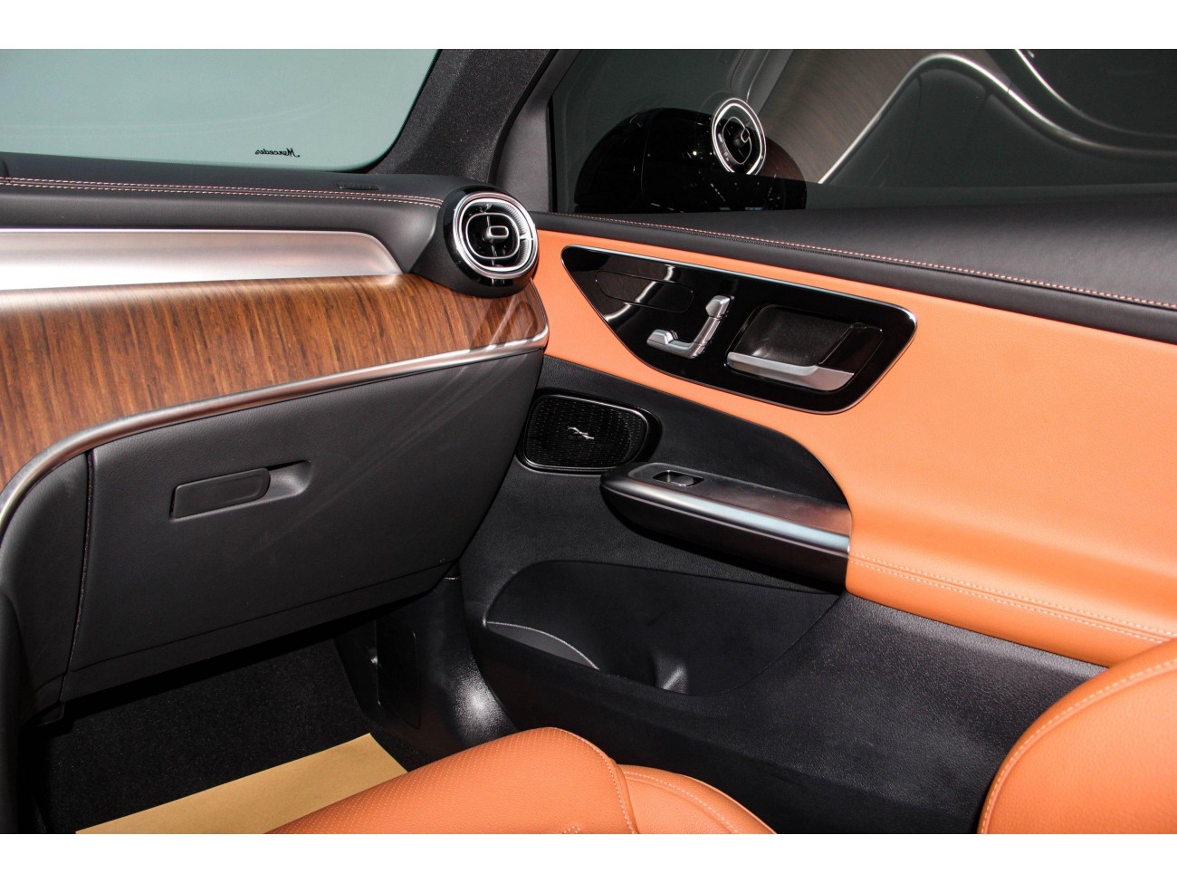 Mercedes-Benz GLC 300 L 2024