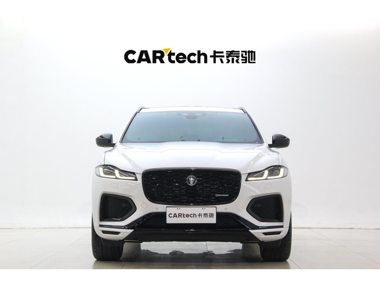 Jaguar F-PACE 2023