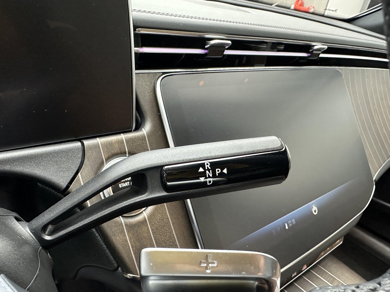 Mercedes-Benz E 300 L 2024