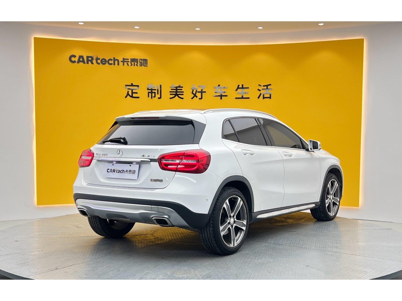 Mercedes-Benz GLA220 4MATIC 2016