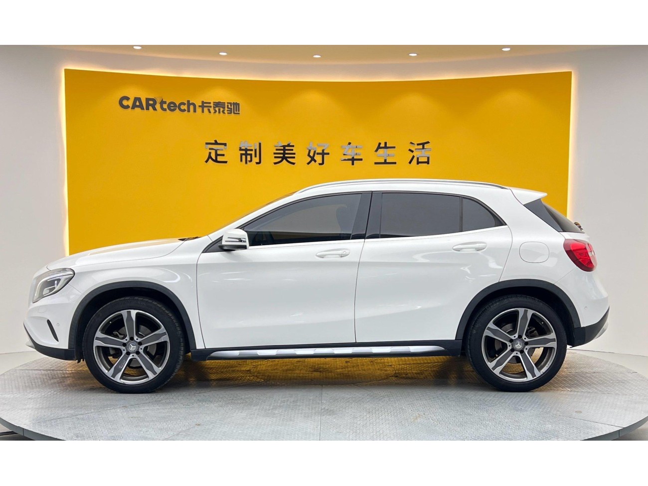 Mercedes-Benz GLA220 4MATIC 2016