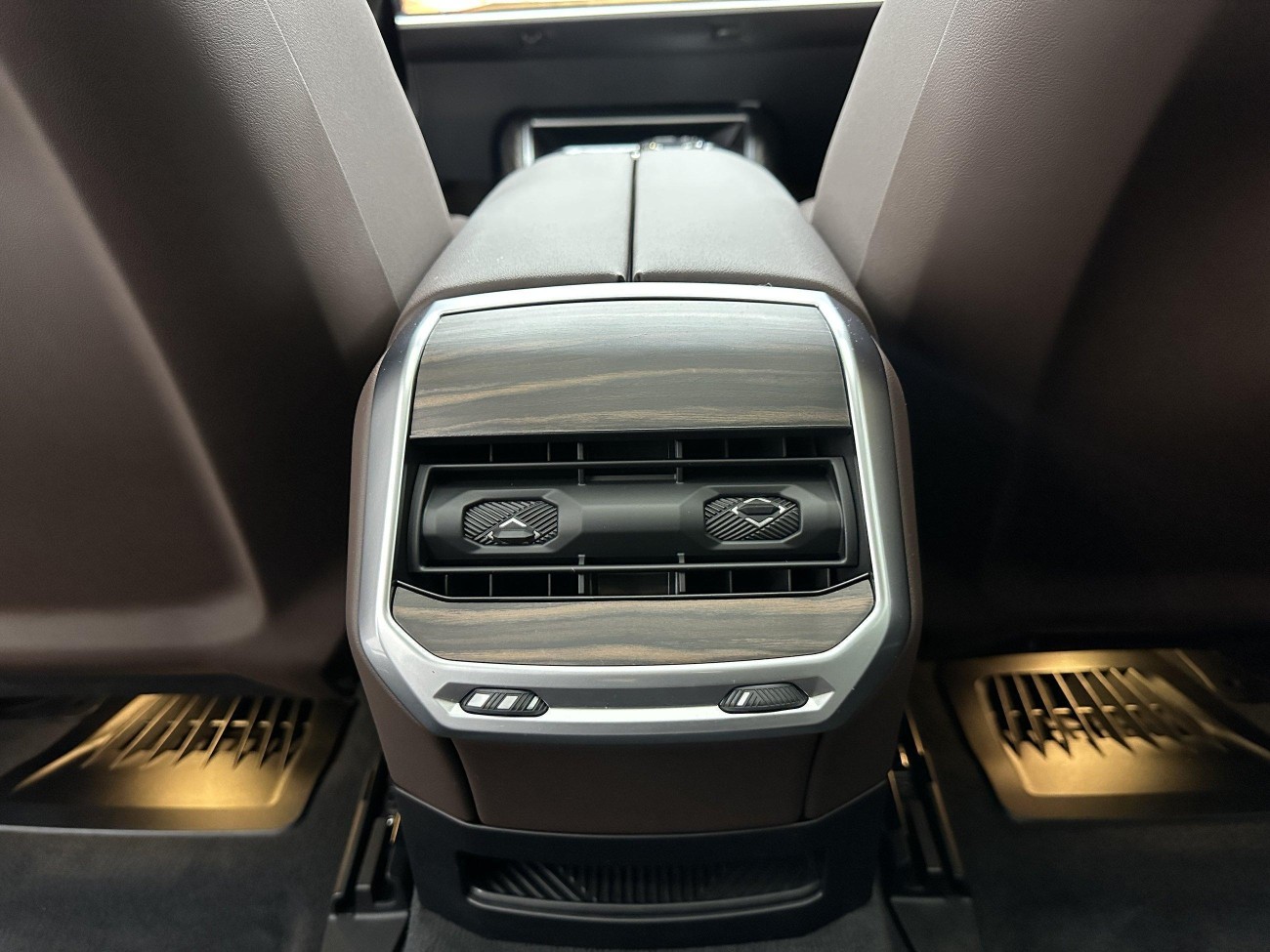BMW 735Li 2024