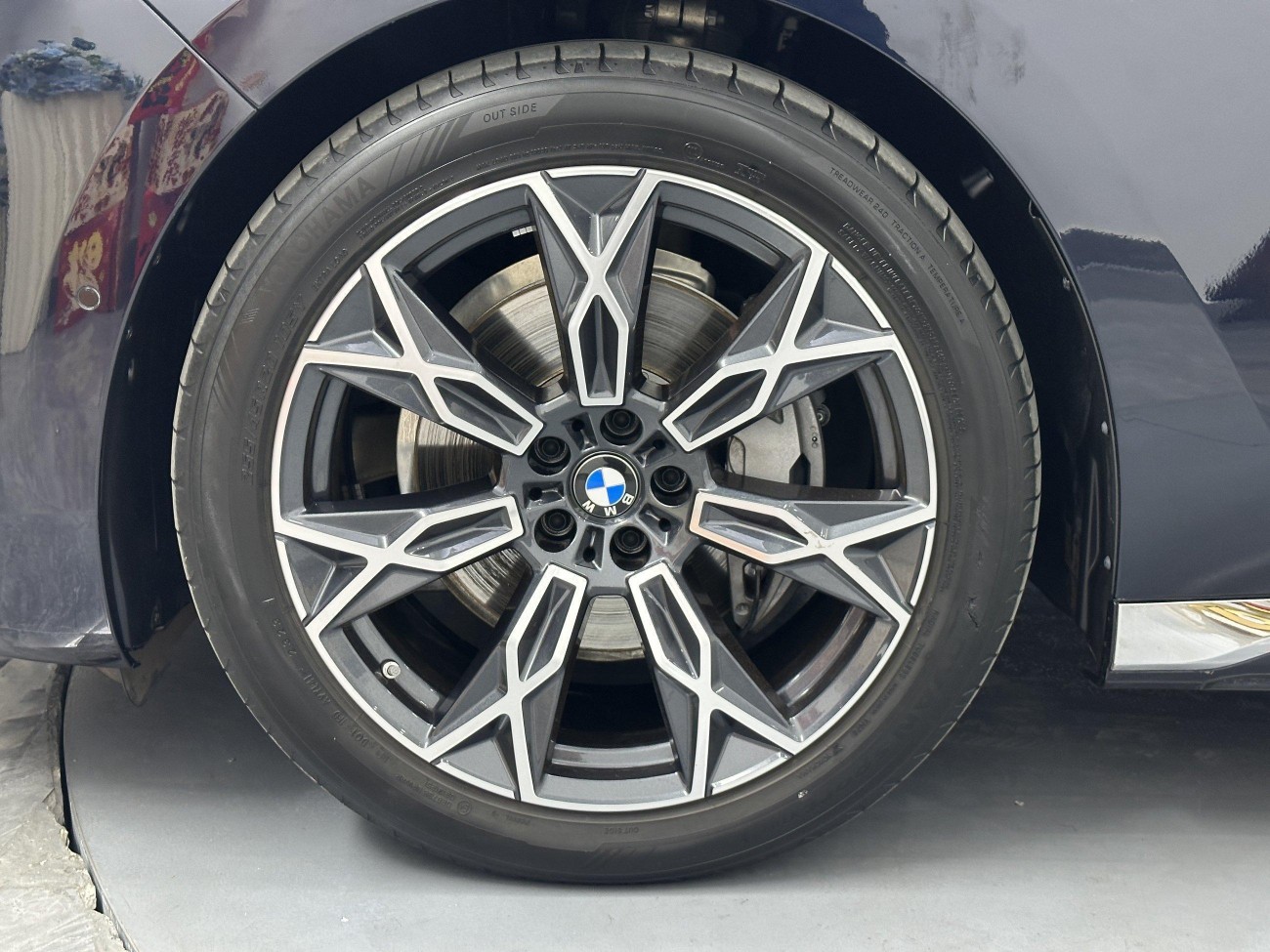 BMW 735Li 2024