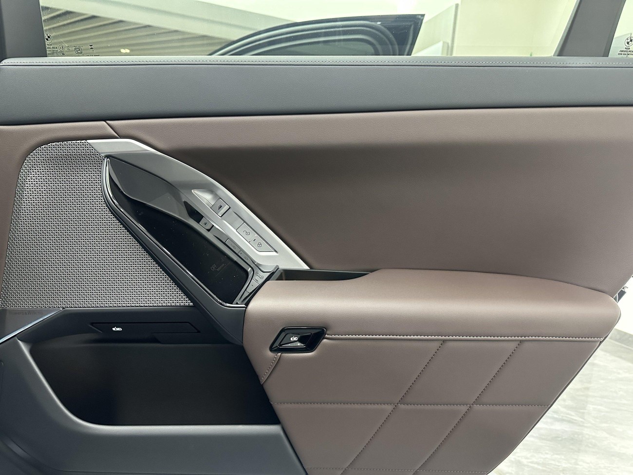 BMW 735Li 2024