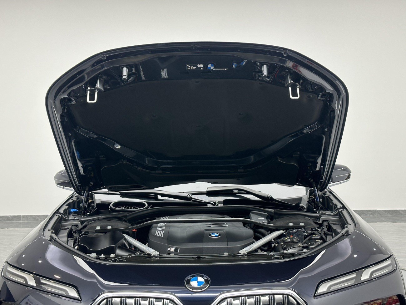 BMW 735Li 2024