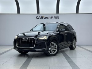 Audi Q7 45 TFSI 2023