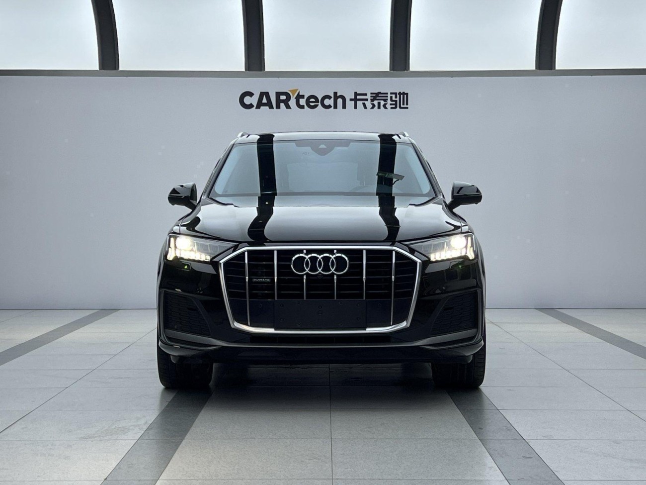 Audi Q7 45 TFSI 2023