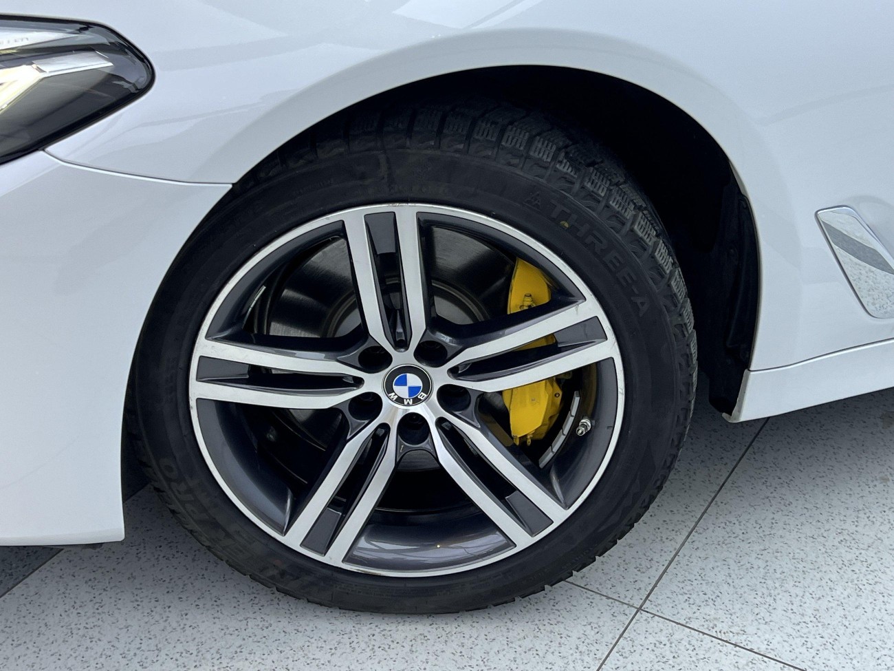 BMW 530Li 2021