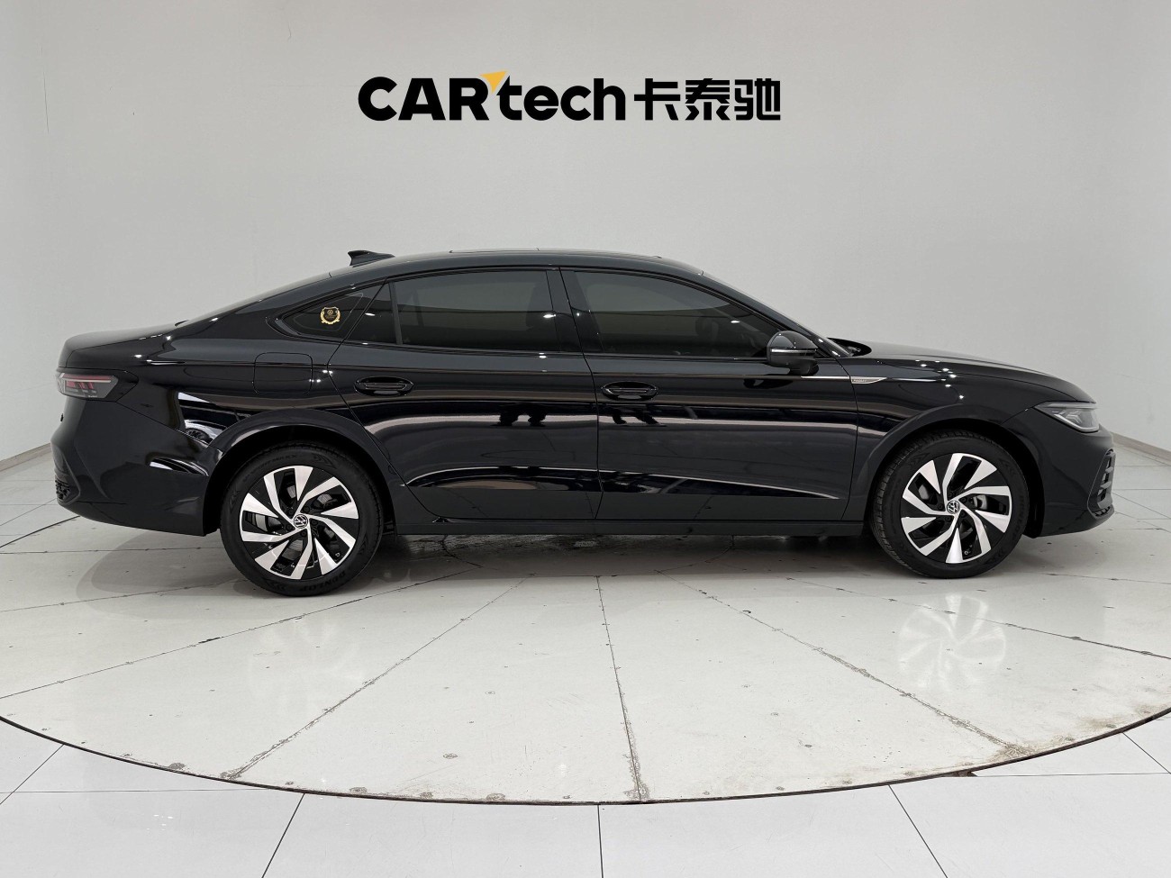 Volkswagen Passat 2025