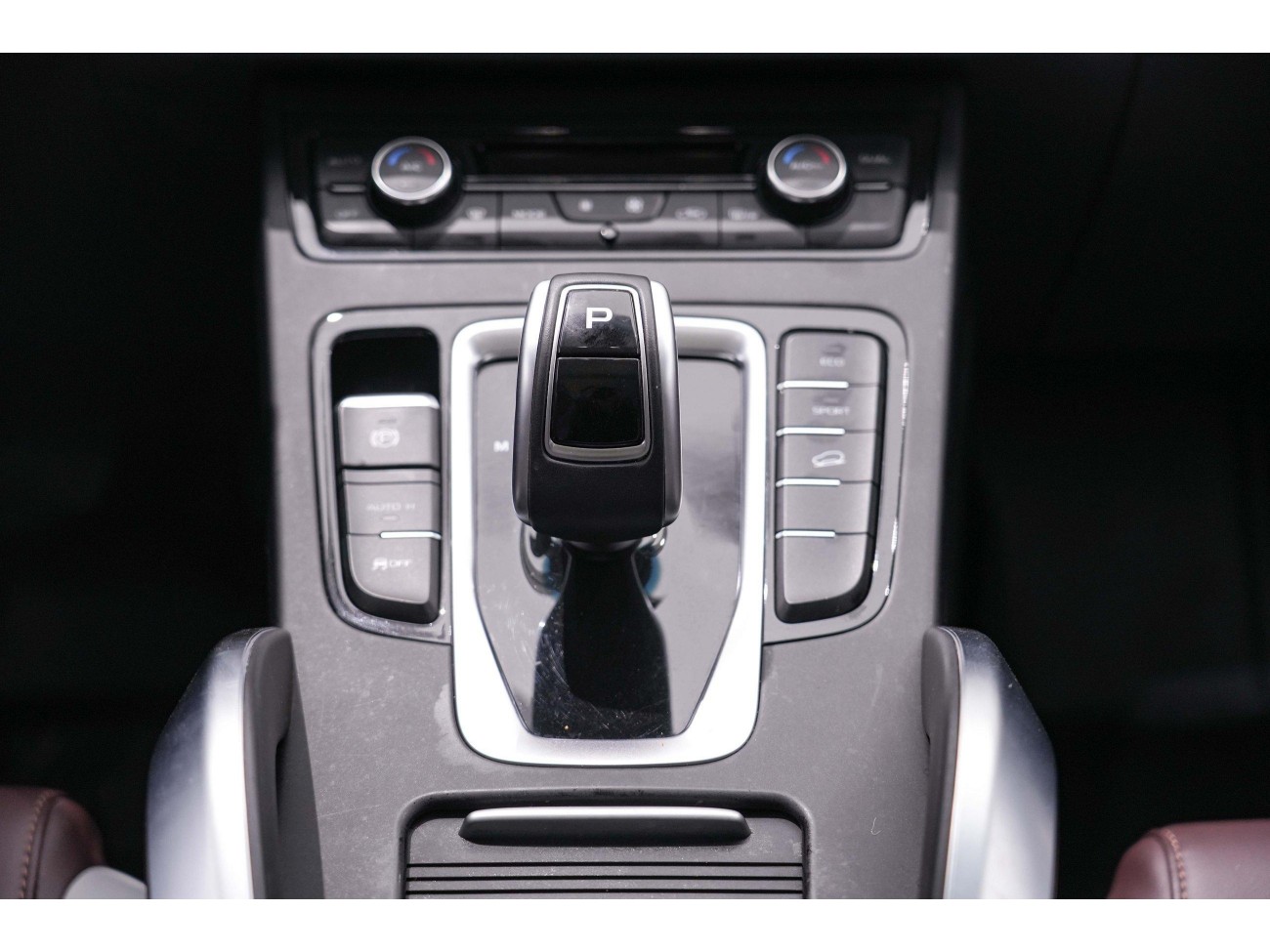 Geely Boyue 2022