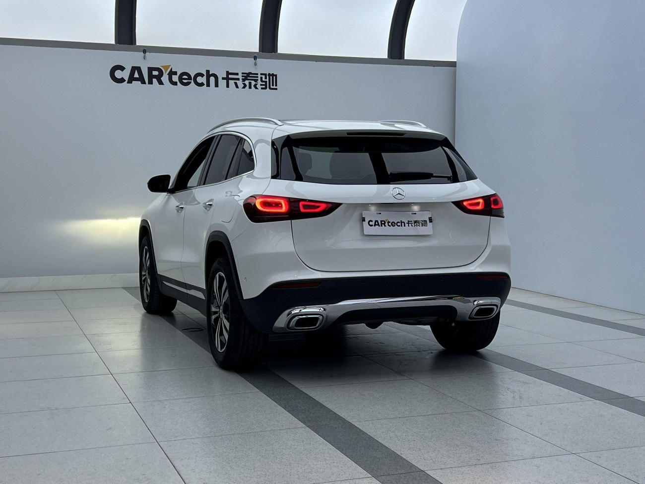 Mercedes-Benz GLA 200 2020