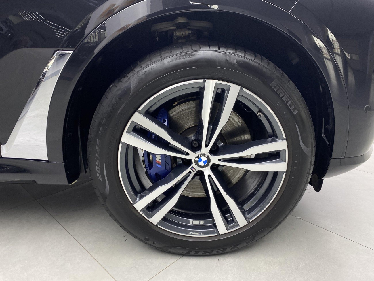 BMW X7 2023