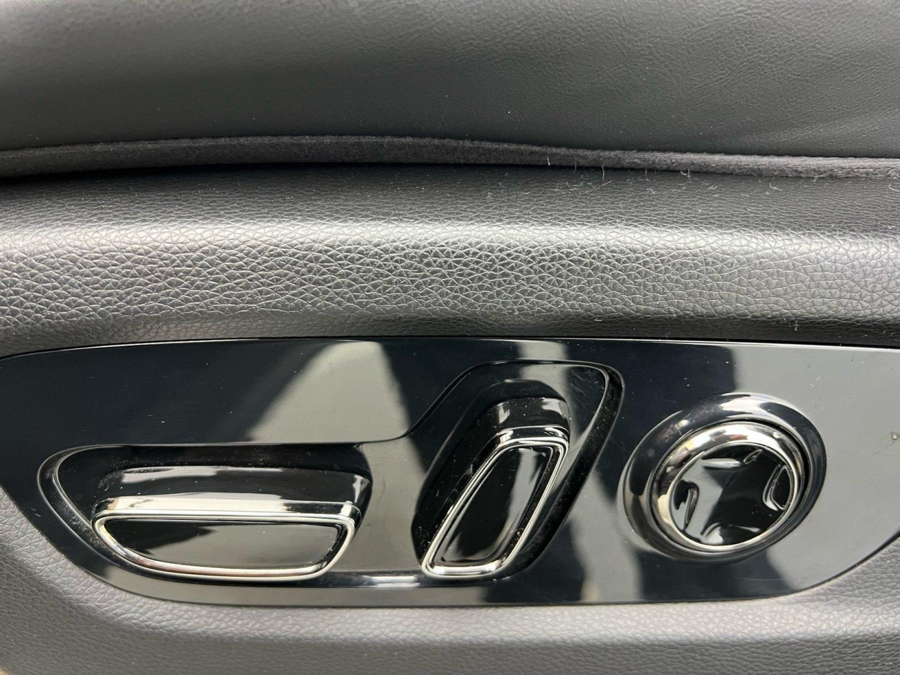 Trumpchi E9 2025