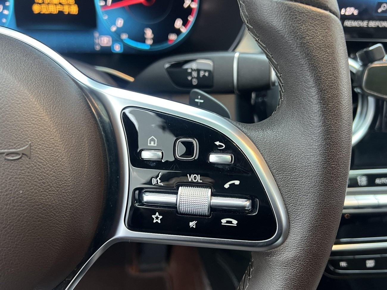 Mercedes-Benz GLC 260 L 2022