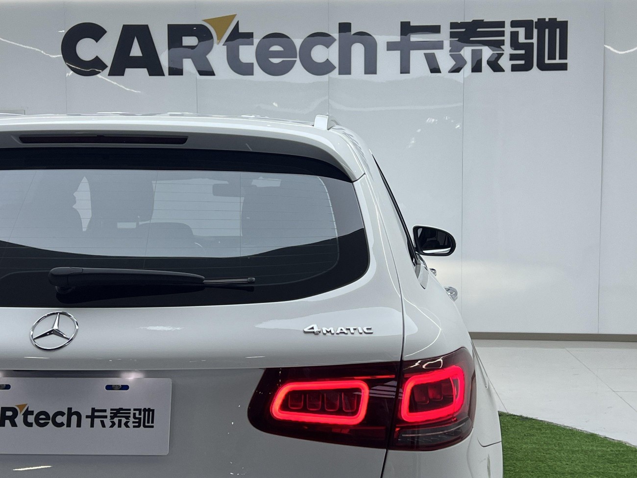 Mercedes-Benz GLC 260 L 2022