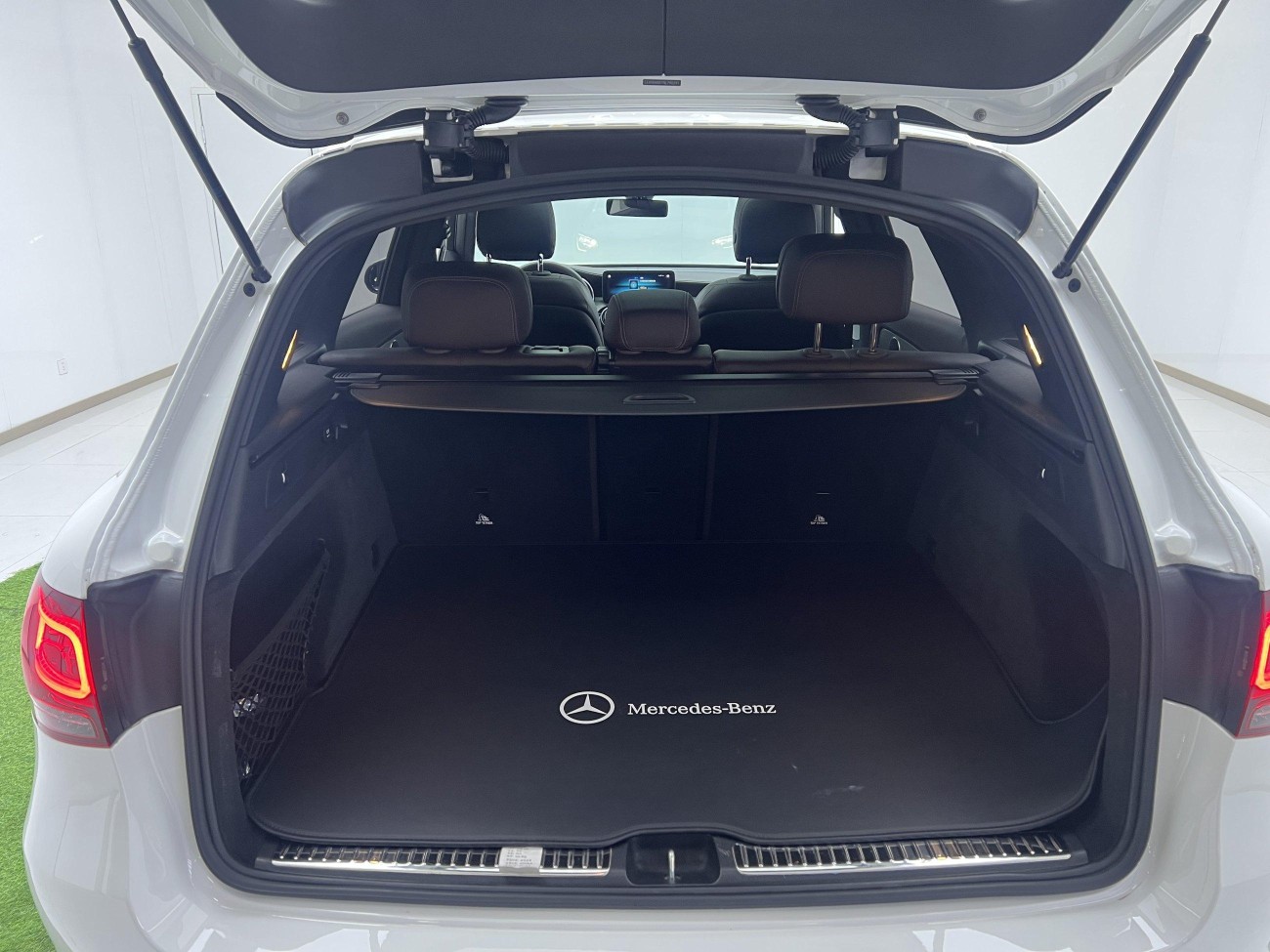 Mercedes-Benz GLC 260 L 2022