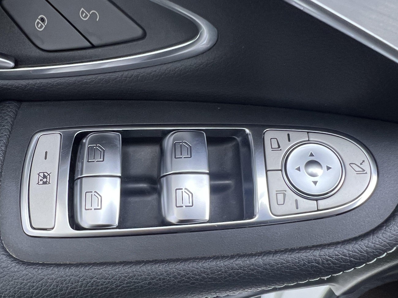 Mercedes-Benz GLC 260 L 2022