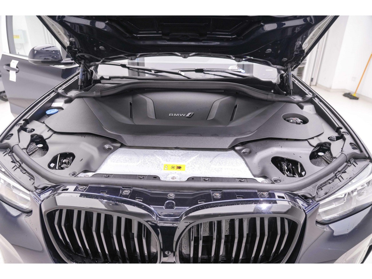 BMW iX3 2023