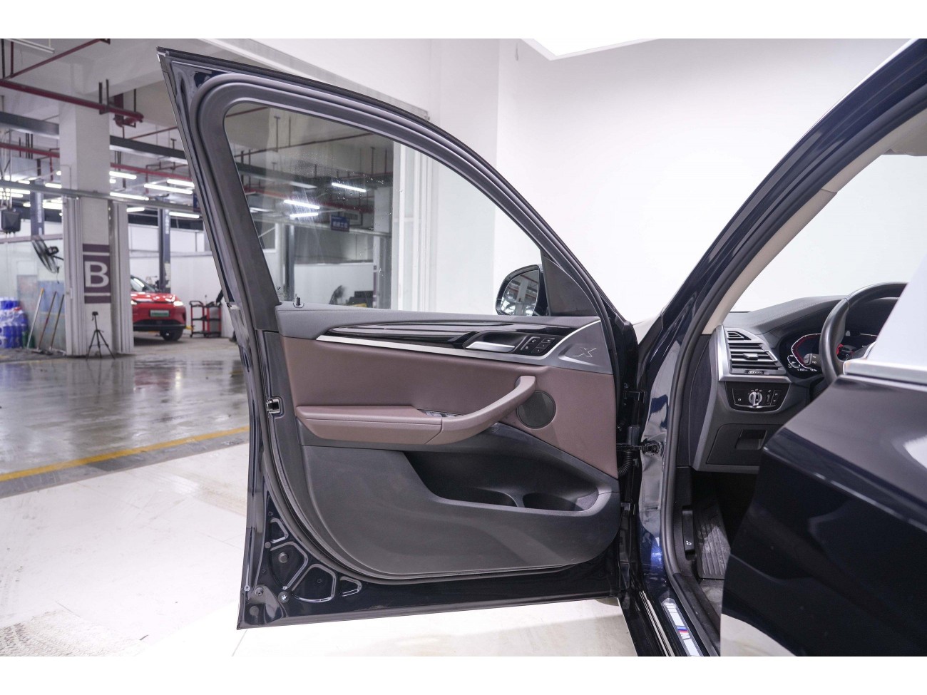 BMW iX3 2023