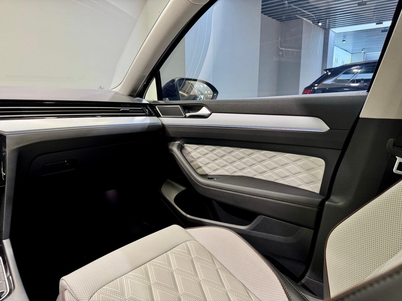 Volkswagen Magotan 2025