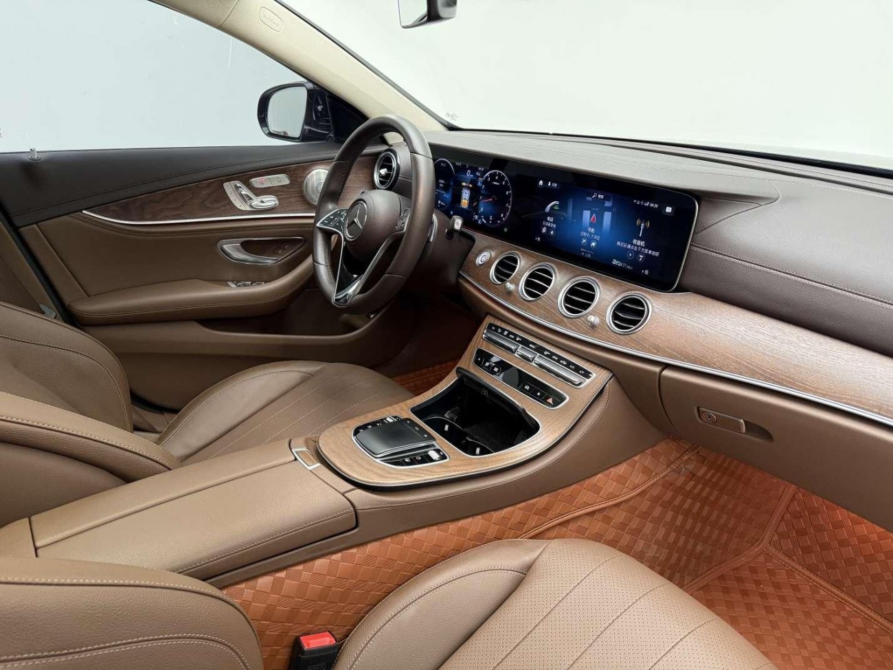 Mercedes-Benz E 300 L 2022