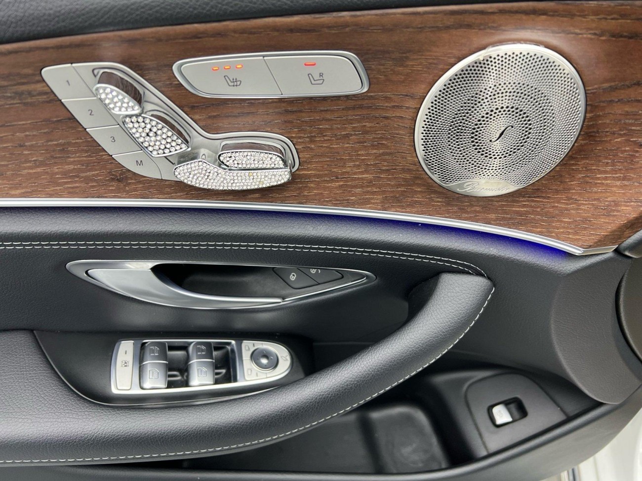 Mercedes-Benz E 300 L 2023