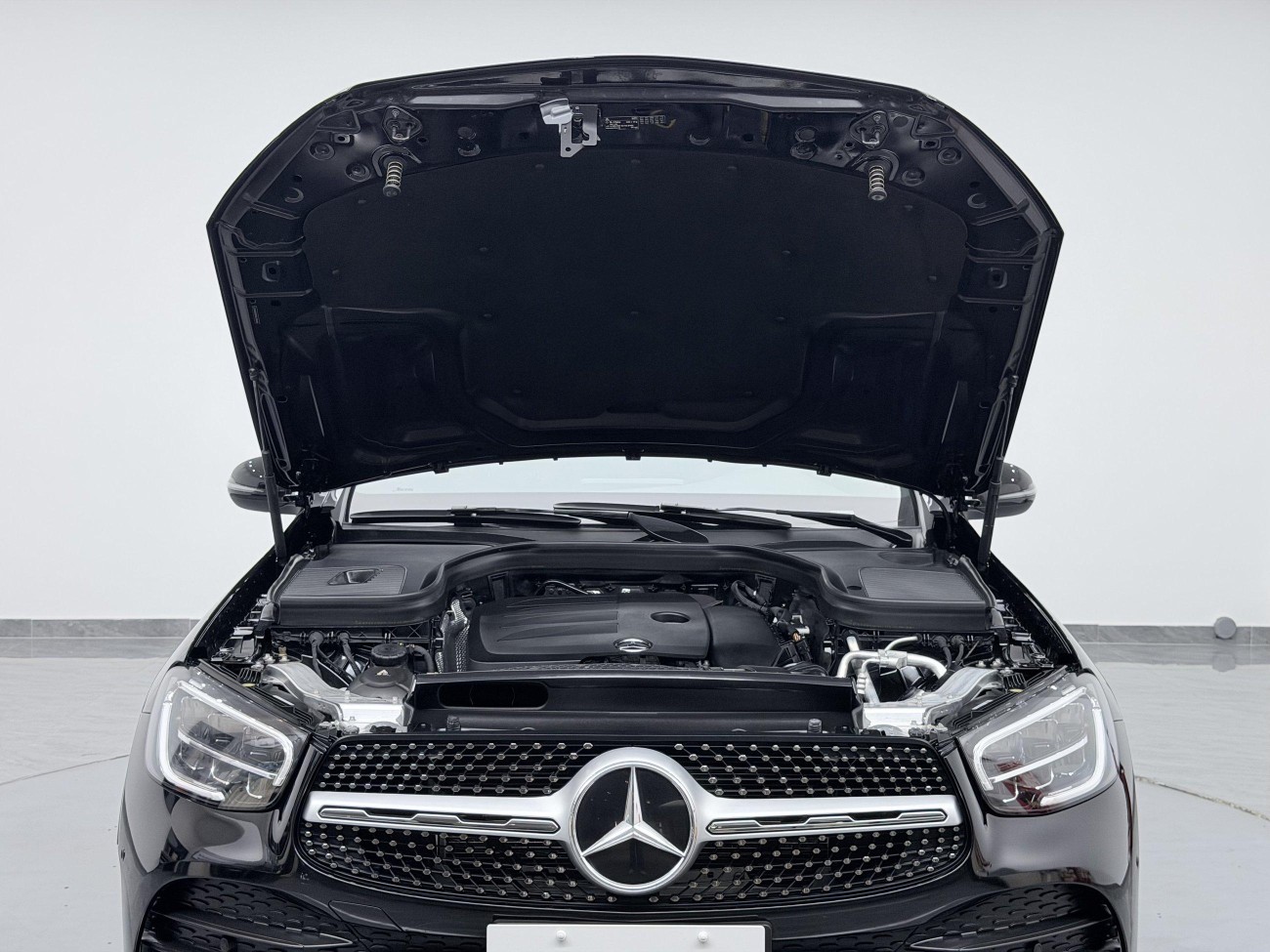 Mercedes-Benz GLC 300 L 2023