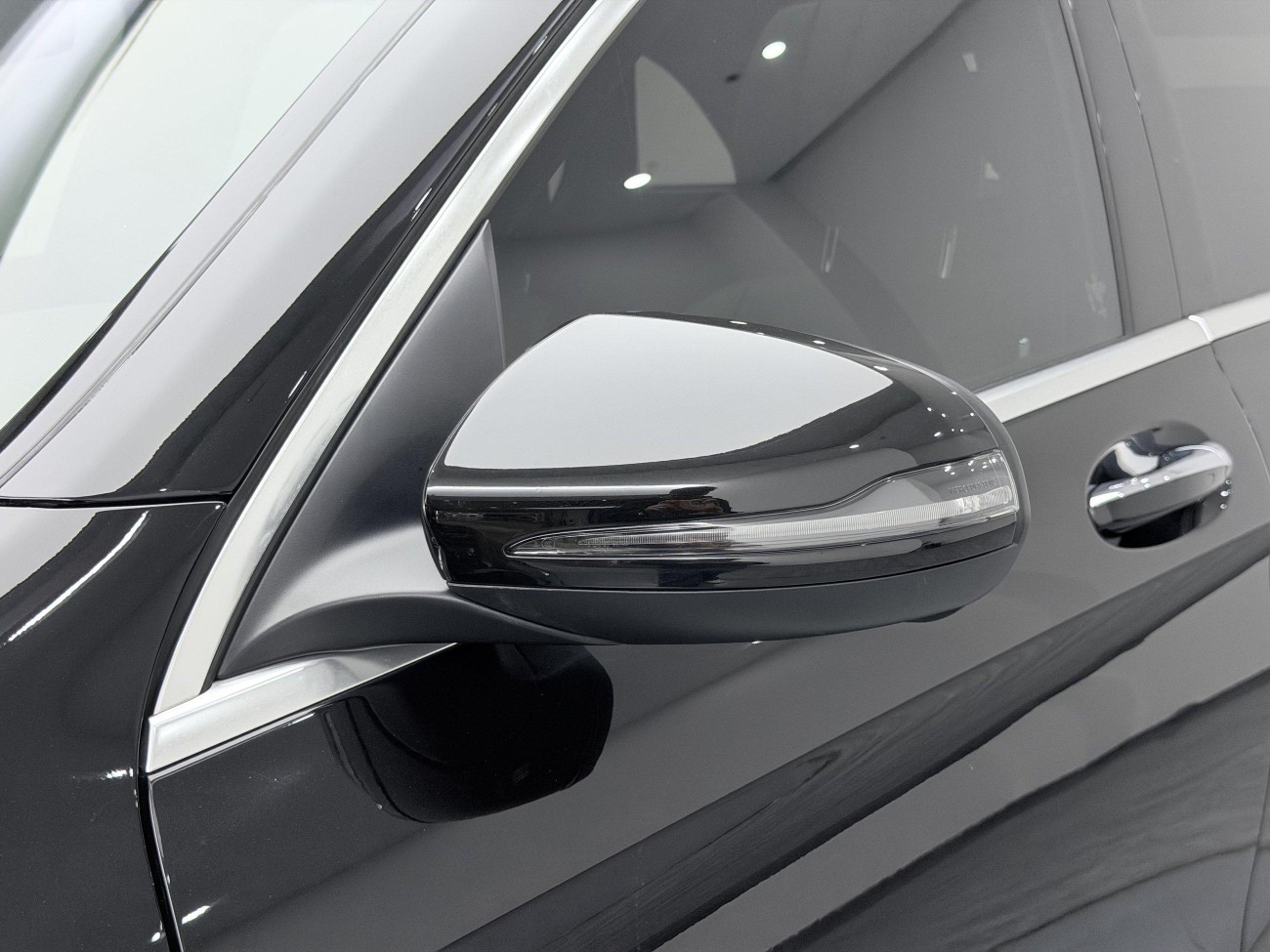 Mercedes-Benz GLC 300 L 2023
