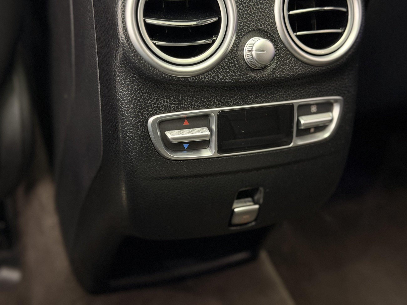 Mercedes-Benz GLC 300 L 2023