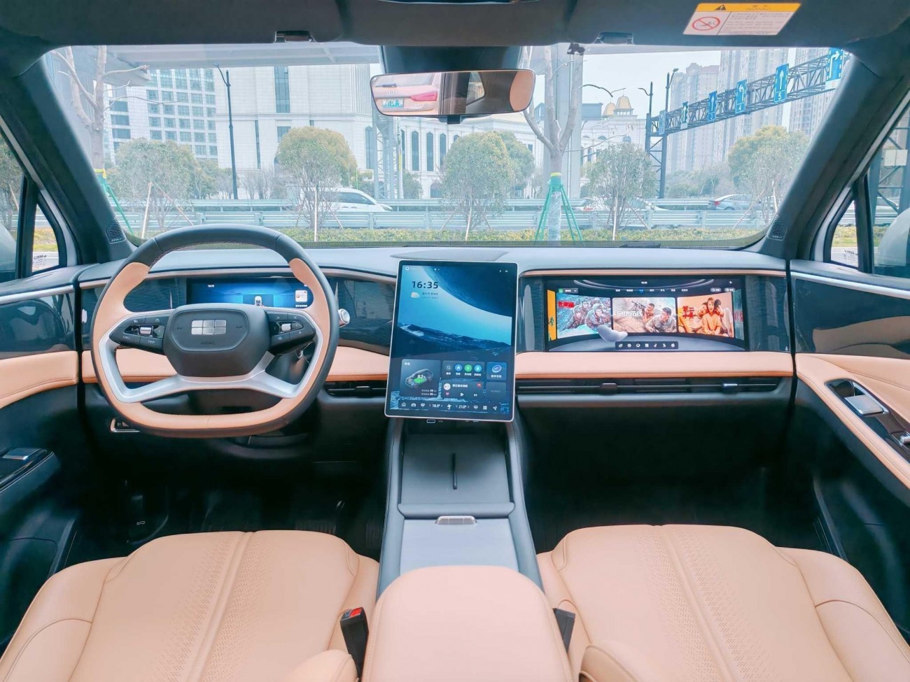 Geely Galaxy Galaxy L7 2024