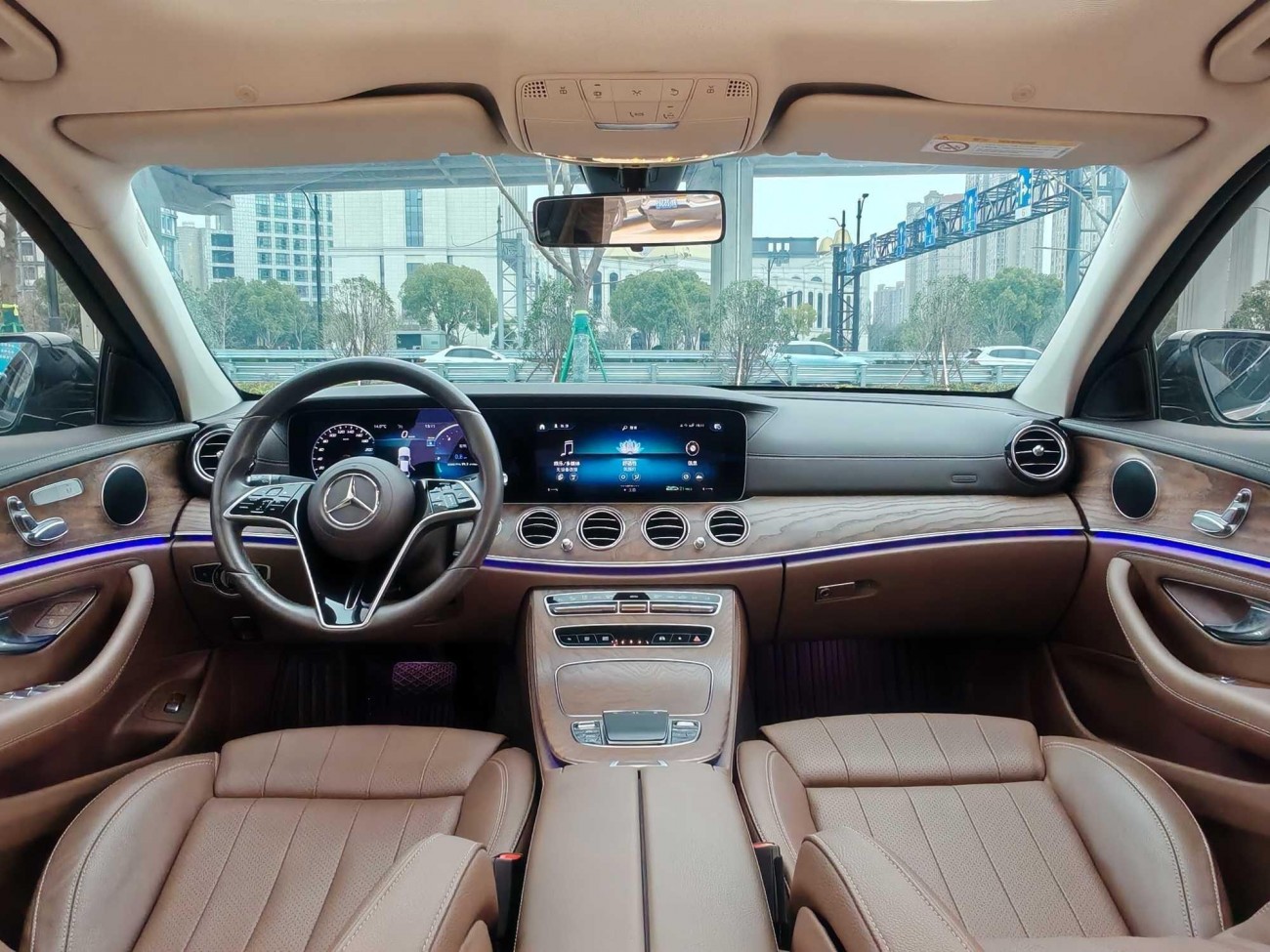 Mercedes-Benz E 260 L 2024
