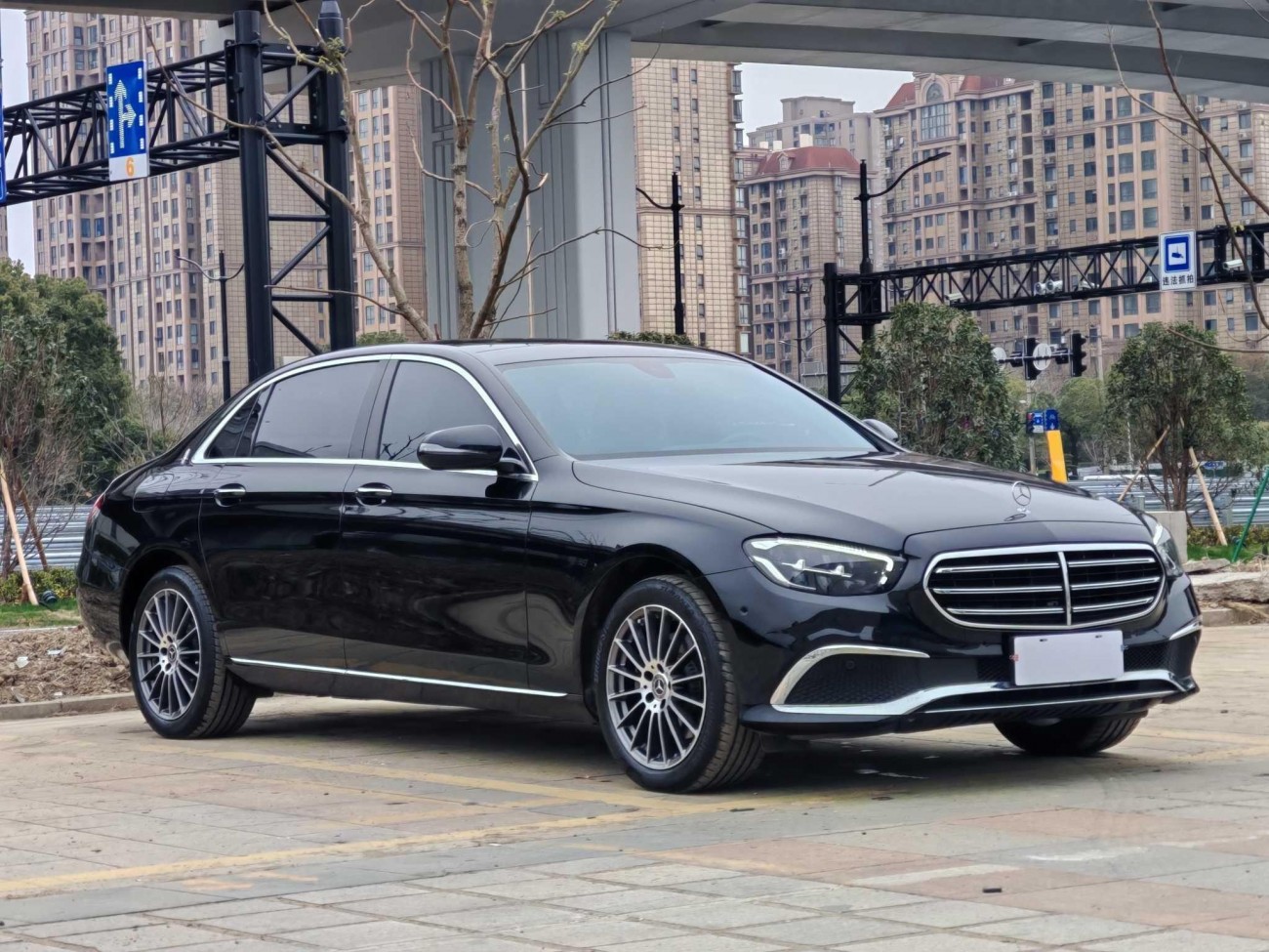 Mercedes-Benz E 260 L 2024