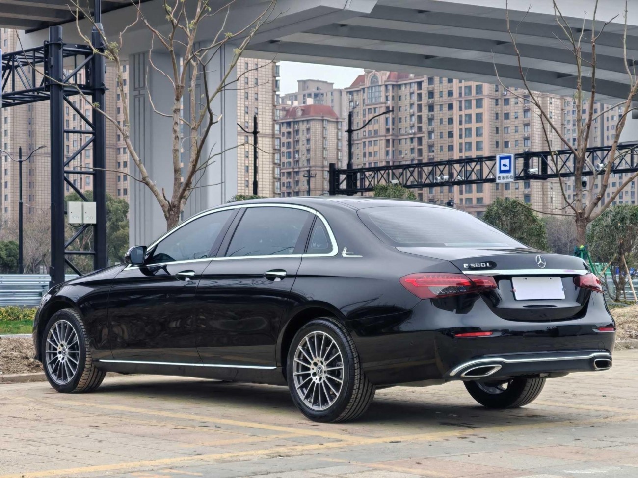 Mercedes-Benz E 260 L 2024