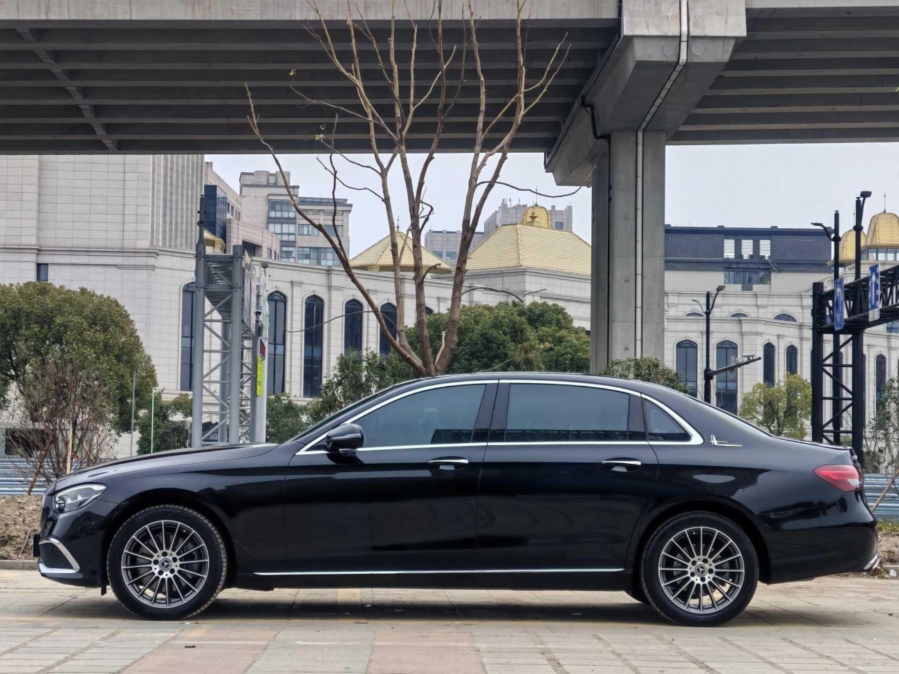 Mercedes-Benz E 260 L 2024