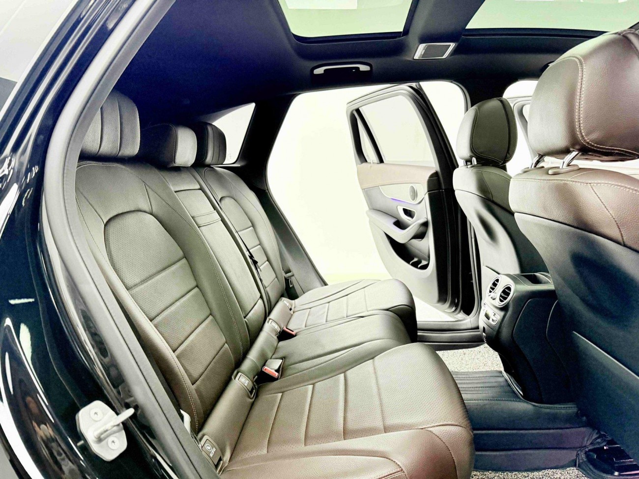 Mercedes-Benz GLC 260 L 2020