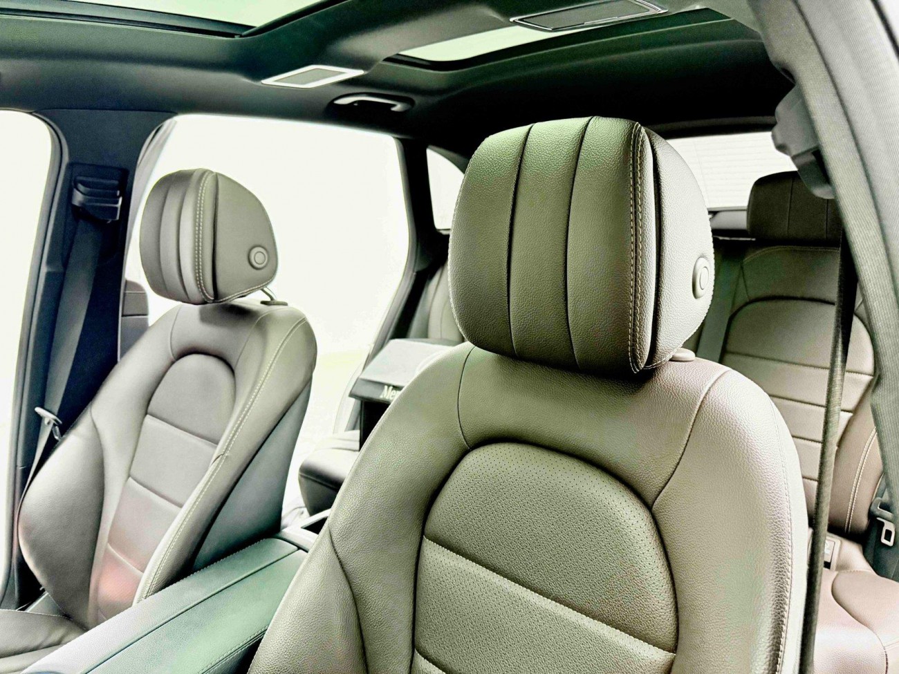 Mercedes-Benz GLC 260 L 2020