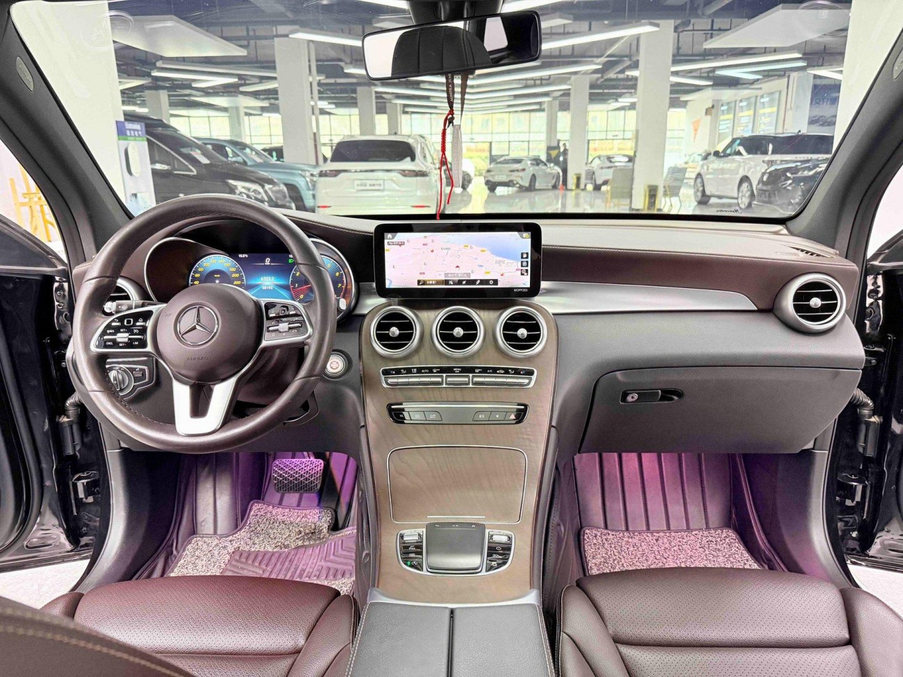 Mercedes-Benz GLC 260 L 2020