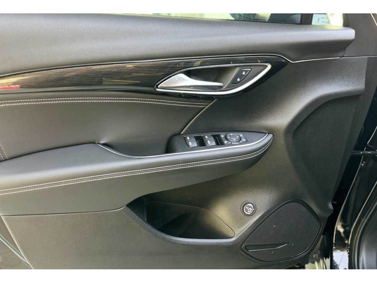 Buick Envision Plus 2024