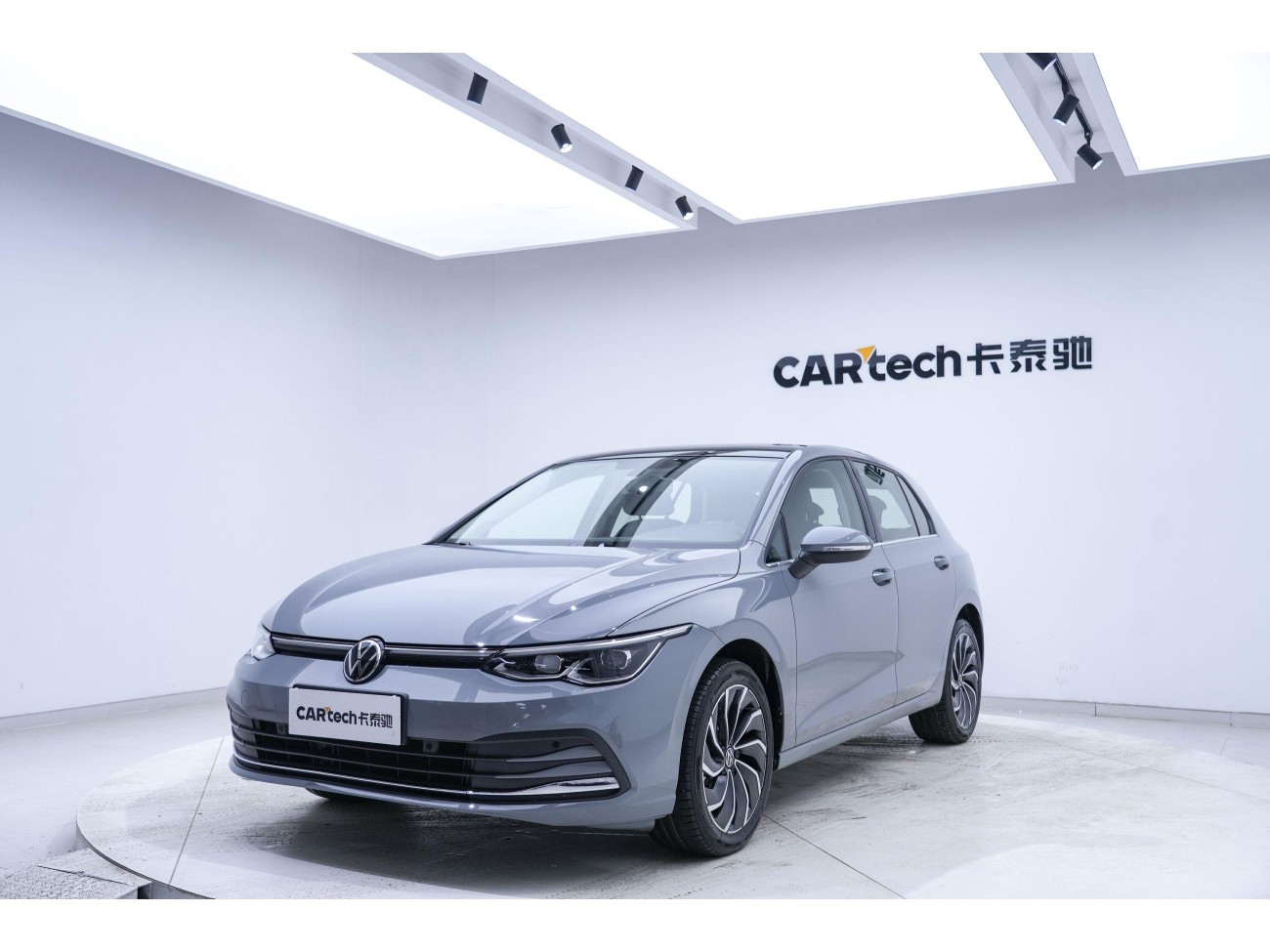 Volkswagen Golf 2025