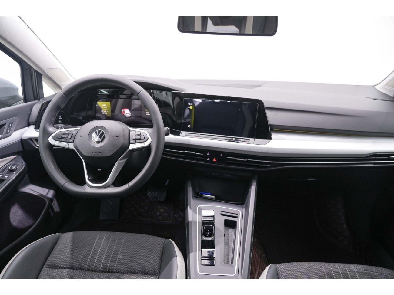 Volkswagen Golf 2025