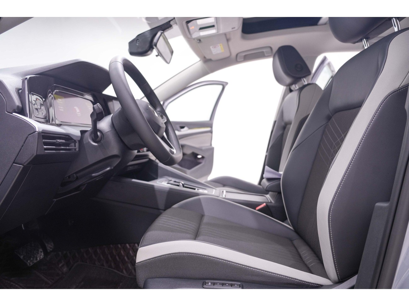 Volkswagen Golf 2025