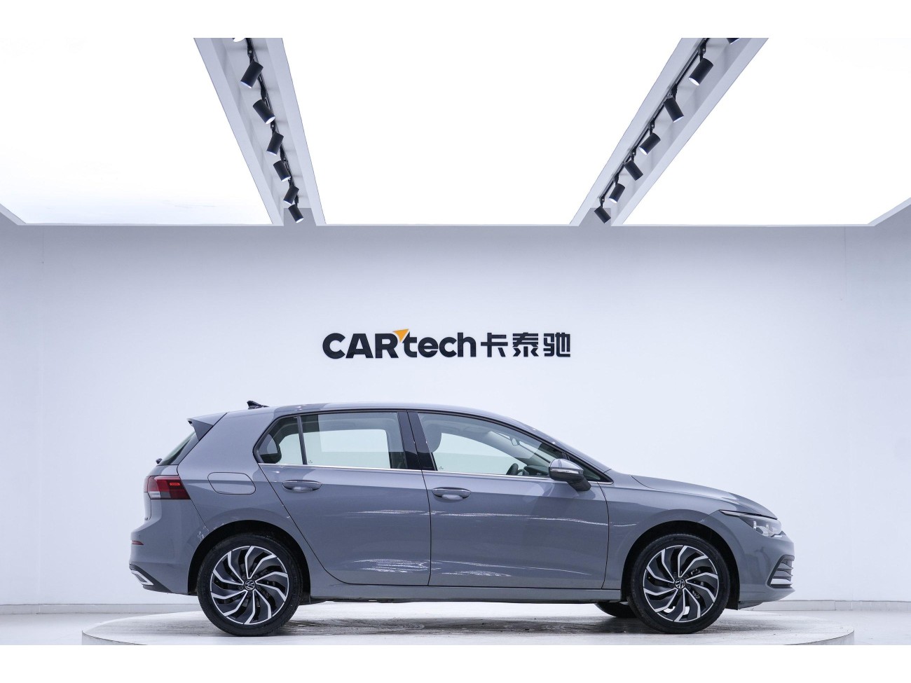 Volkswagen Golf 2025