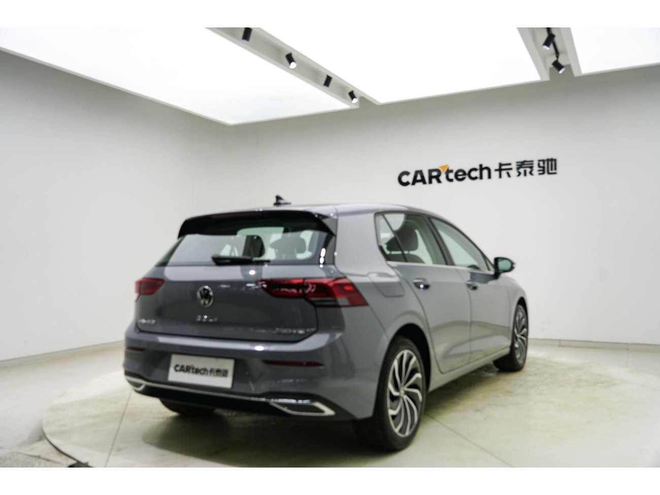 Volkswagen Golf 2025