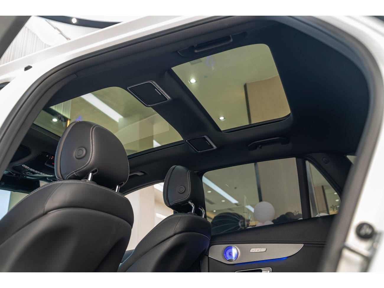 Mercedes-Benz GLC 260 L 2023