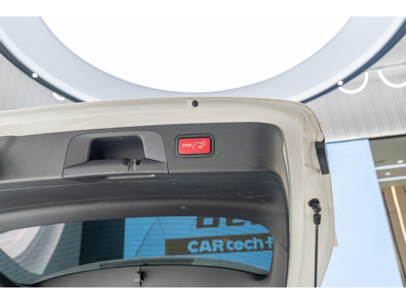 Mercedes-Benz GLC 260 L 2023