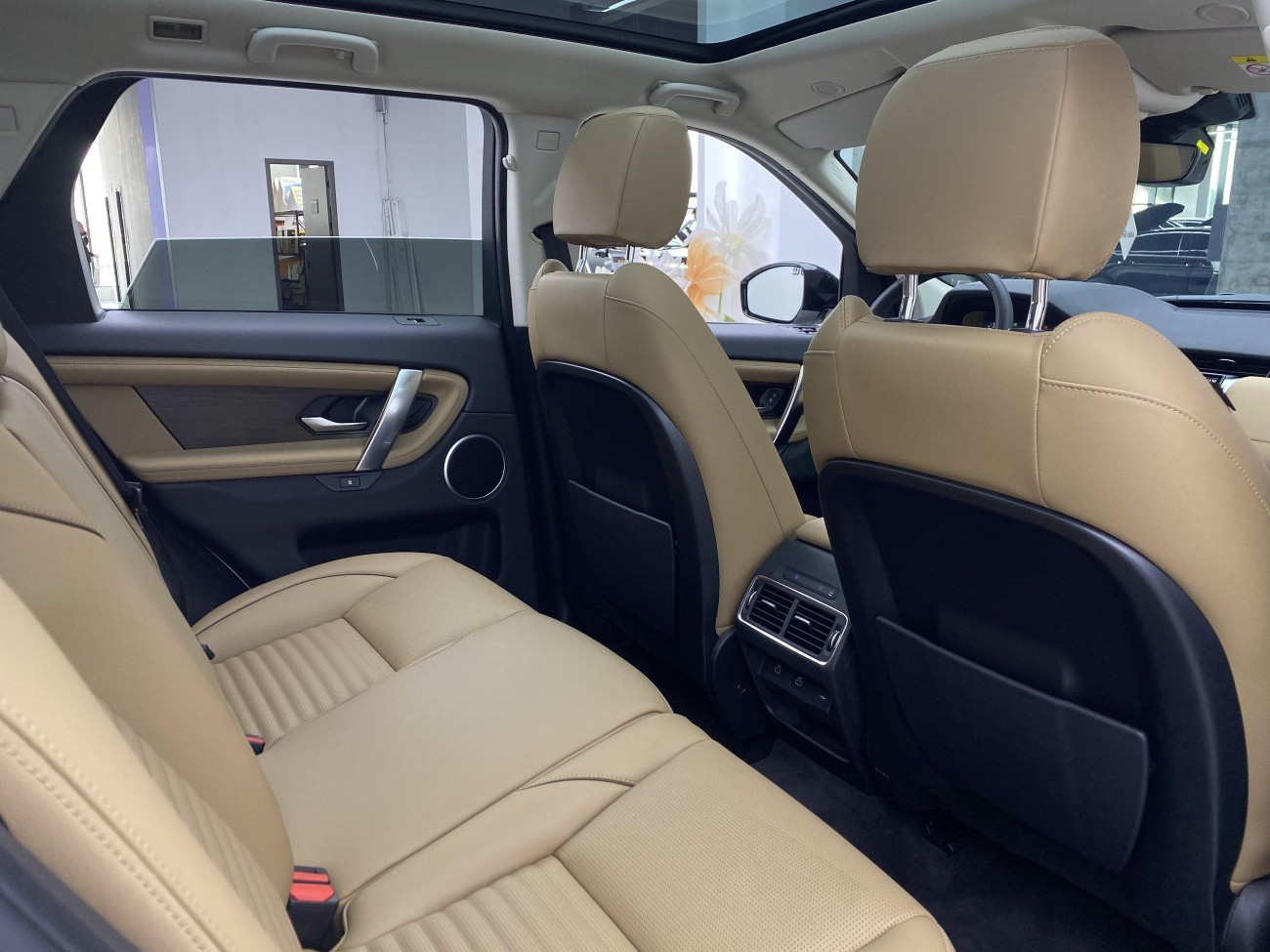 Land Rover Discovery Sport 2024