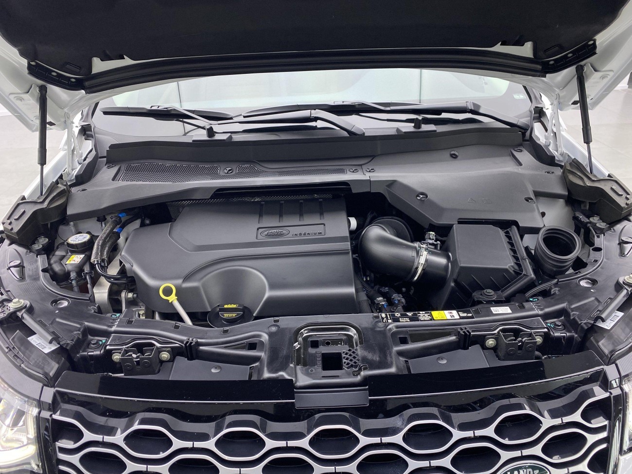 Land Rover Discovery Sport 2024