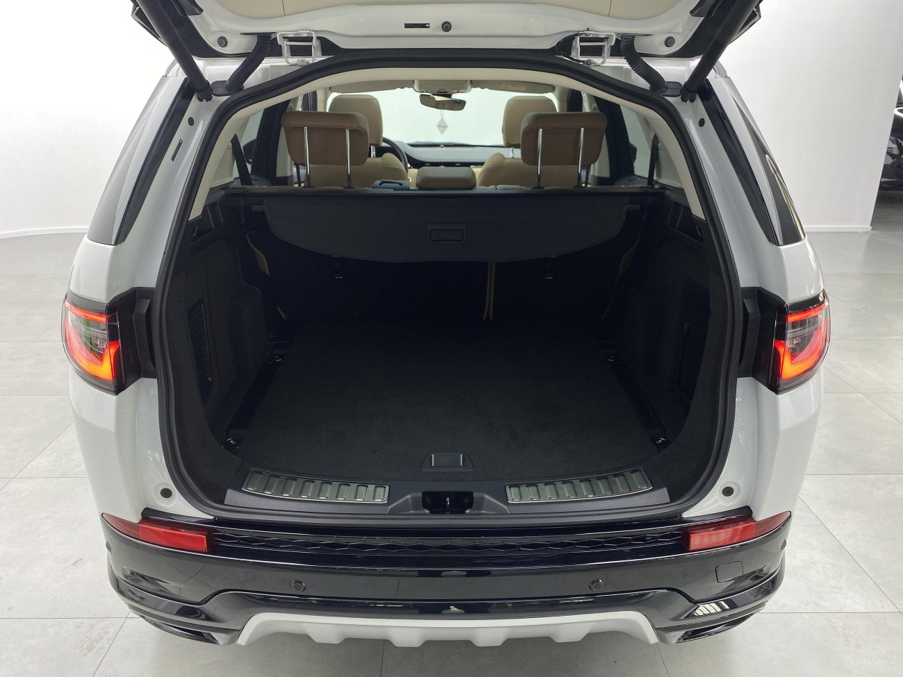 Land Rover Discovery Sport 2024