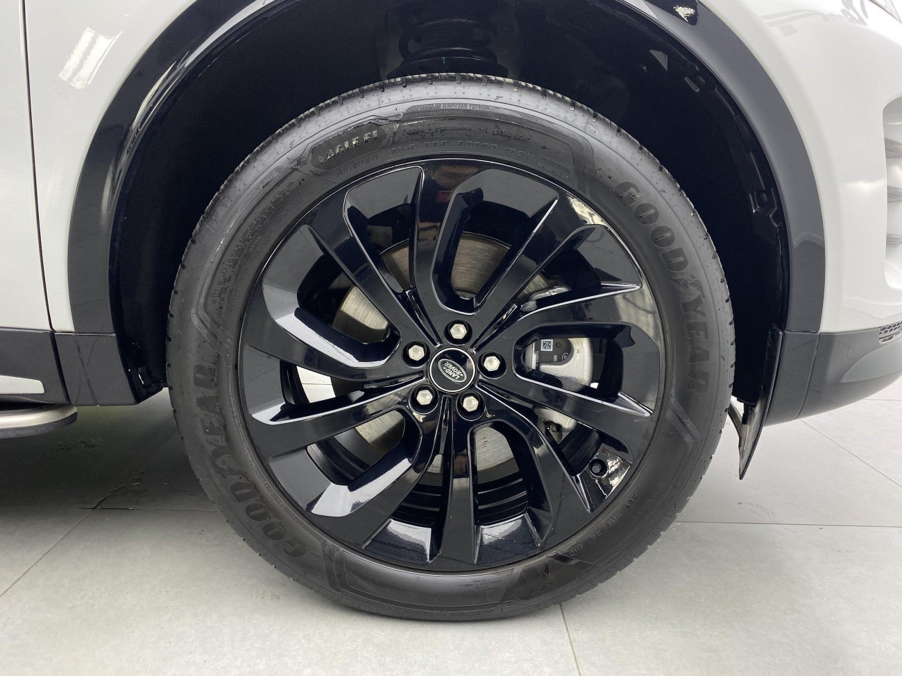Land Rover Discovery Sport 2024