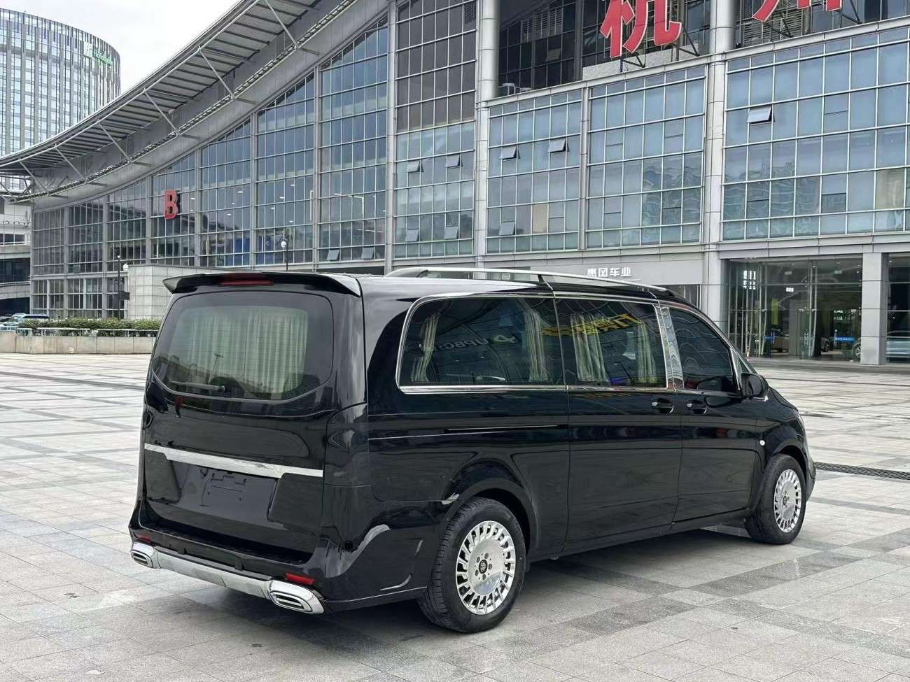 Mercedes-Benz 2023 2024